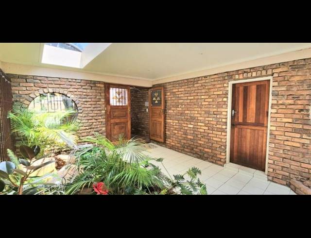 4 BEDROOM HOUSE FOR SALE IN EDLEEN